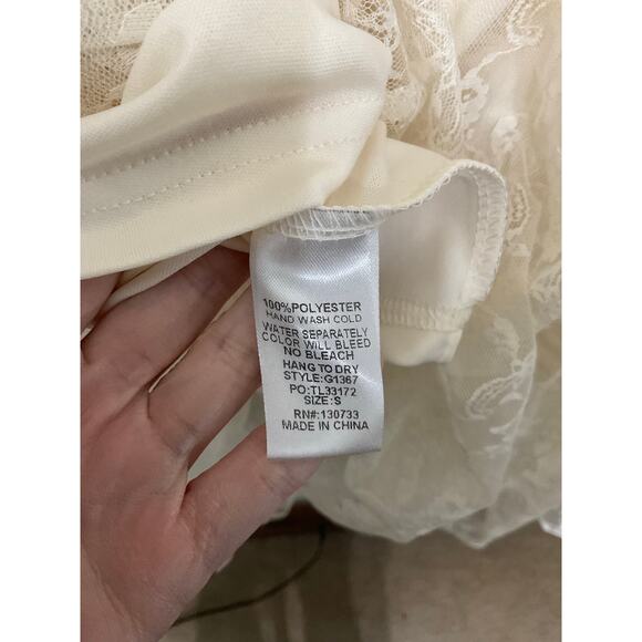 Altar’d State Lace Cream Midi Dress Size Small Boho Short Sleeve Lined Delicate - Picture 9 of 9